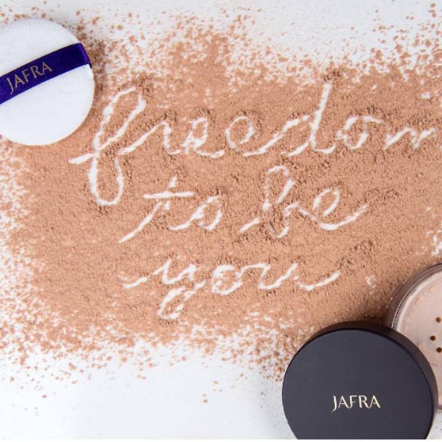 JAFRA Skin Perfecting Translucent Loose Powder