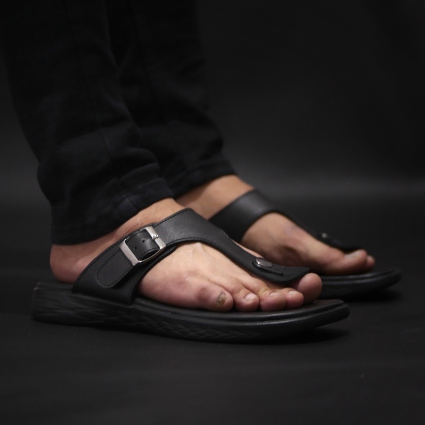 MUNSO BLACK (KULIT ASLI) |ManNeedMe x GREATA| Sandal Pria Casual Sendal Jepit ORIGINAL