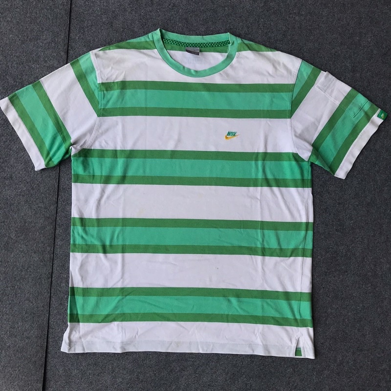 Tshirt nike vintage stripes