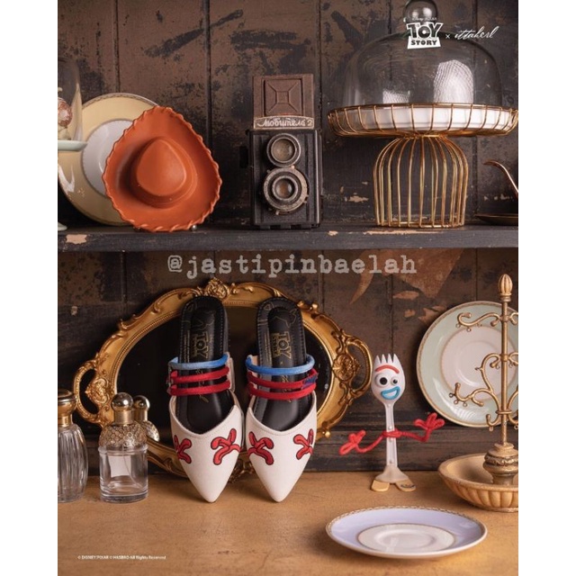 [READY] Ittaherl X Toy Story Vol.2 : Spork Pointy Slipper Cloud sz 38 40