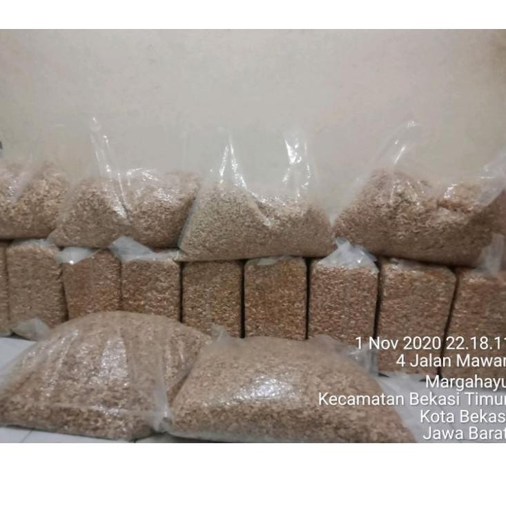 

Best Produk 8PT Kacang Mede patahan / pecah 1kg jk YZ INE