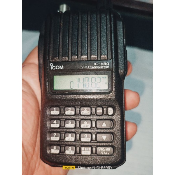 HT ICOM V80 ORIGINAL ASLI BANGET DARI PT ELI VHF MULUS NORMAL ICOM IC V-80 MADE IN JAPAN