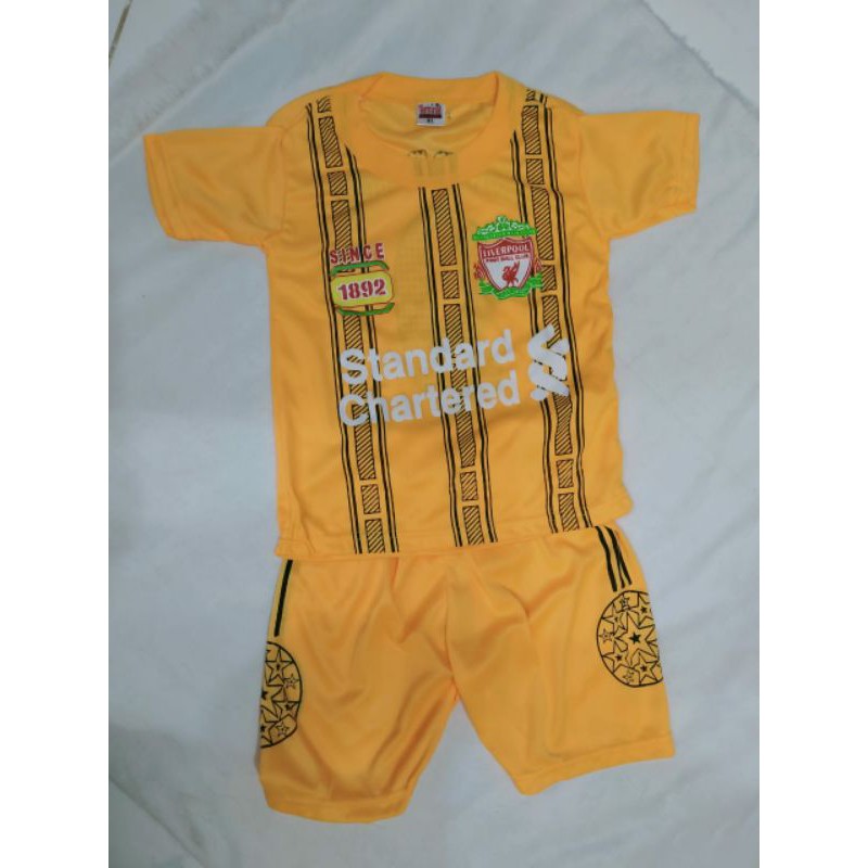 Setelan anak setelan bola baju main anak