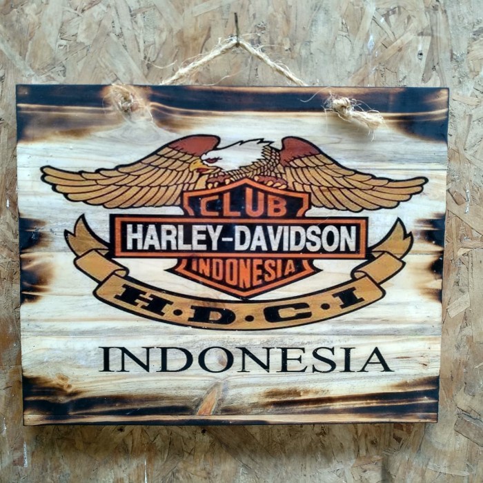 Lukisan Kayu HDCI Harley Davidson Indonesia Hiasan Dinding Garasi