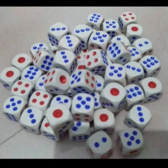 Dadu dice plastik 13mm x 13mm / Mainan Dadu uk 1,3cm