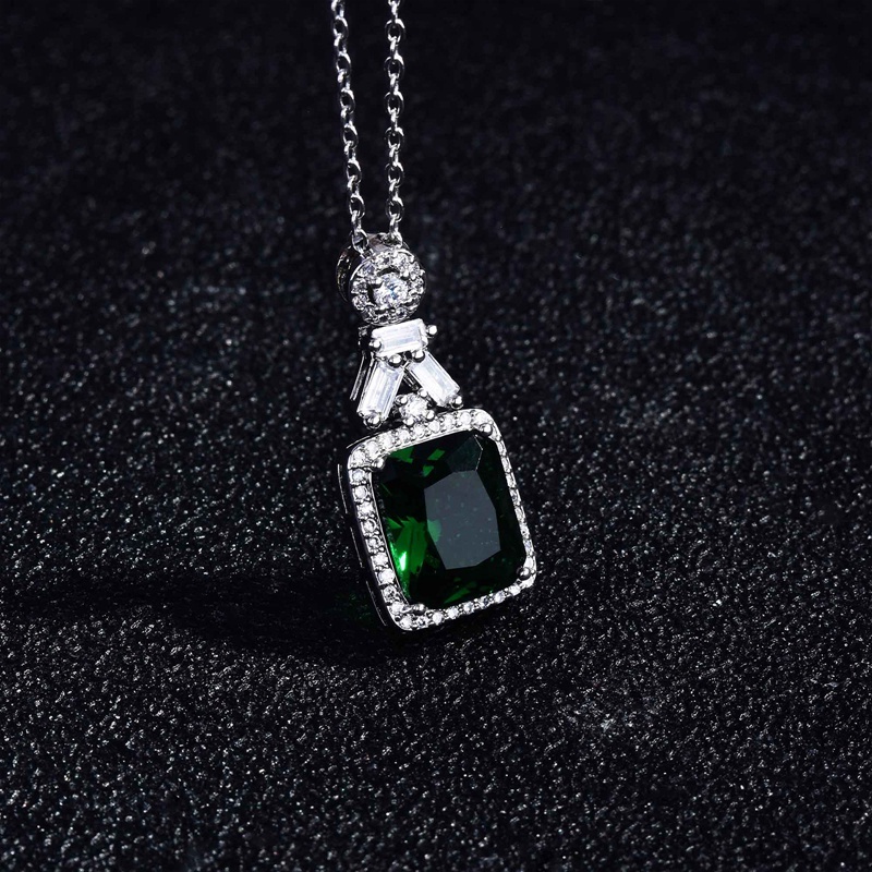 Fancyqube Kalung Choker Silver 925 Hias Liontin Zirkon Bentuk Persegi Warna Hijau Gaya Vintage Untuk Wanita