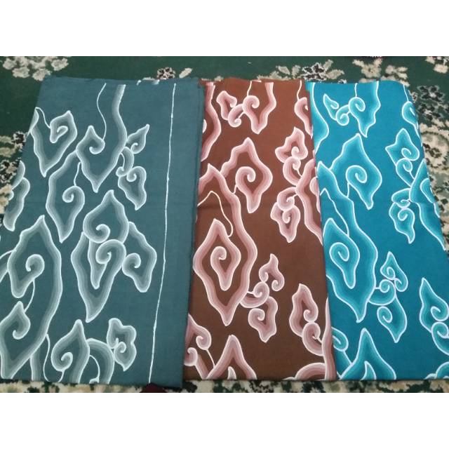 Kain Batik Mega Mendung Tulis