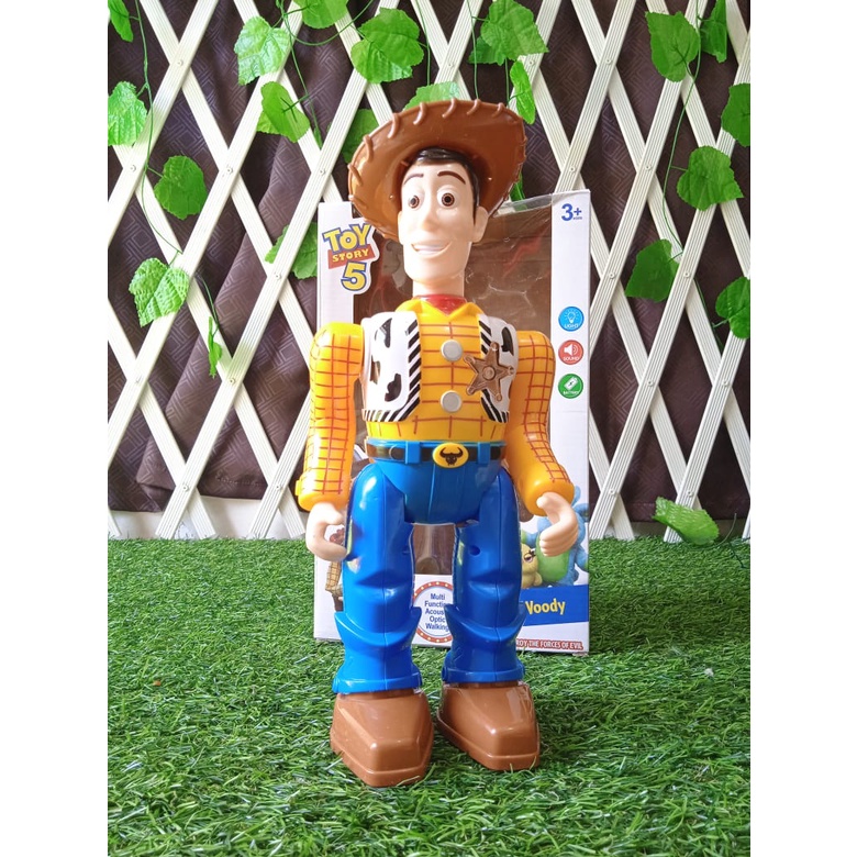 Mainan Edukasi Anak - Robot B/O Woody toy Story 5 Dus EJ-695