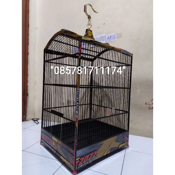 sangkar kotak BNR decal 2022 gold & Red