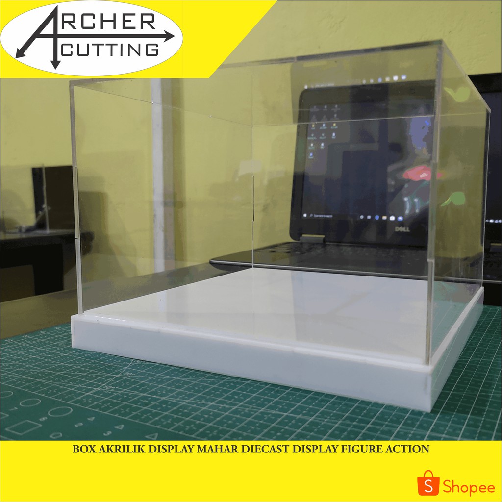 BOX AKRILIK DIECAST DISPLAY ACTION FIGURE BOX MAHAR SERBAGUNA
