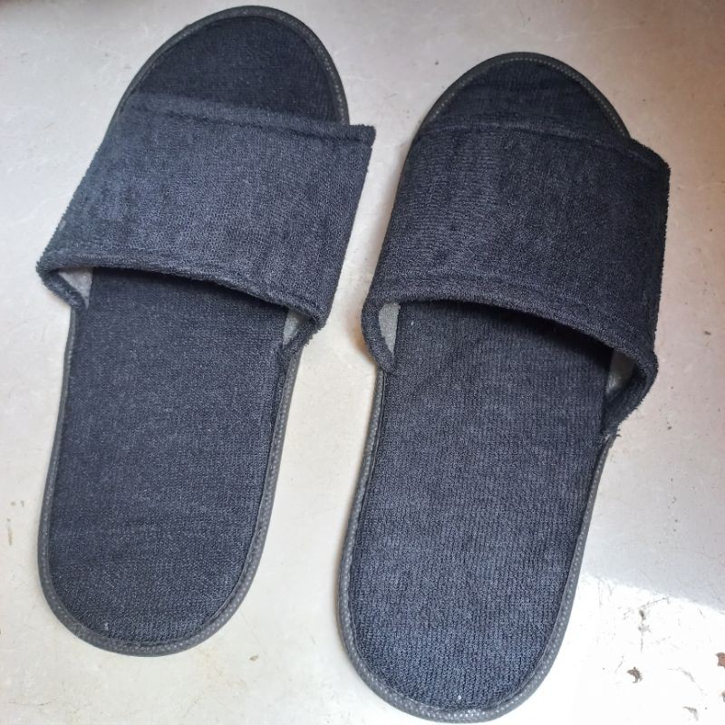 sandal lantai /hotel #sovenir dll . bahan babytery 8mli hitam terbuka-1