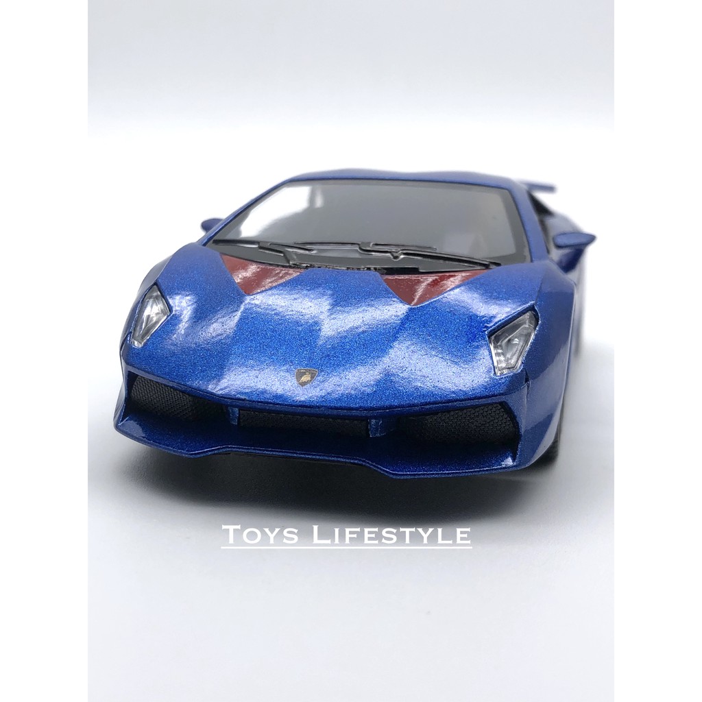 Kinsmart Diecast - Lamborghini Sesto Elemento Skala 1:36 (Biru)