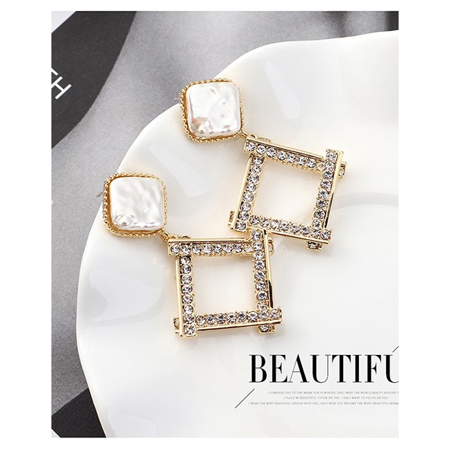 LRC Anting Tusuk Fashion Gold Plated Gold Irregular Square Hollow S925 Silver Needle Earrings Y62786