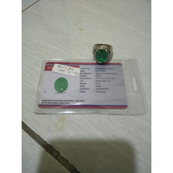 NATURAL EMERALD BERYL