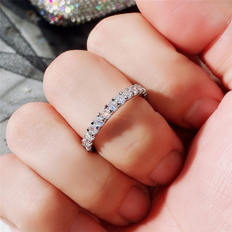 Cincin Jari Tipis Warna Silver Dengan Cubic Zirconia Untuk Wanita