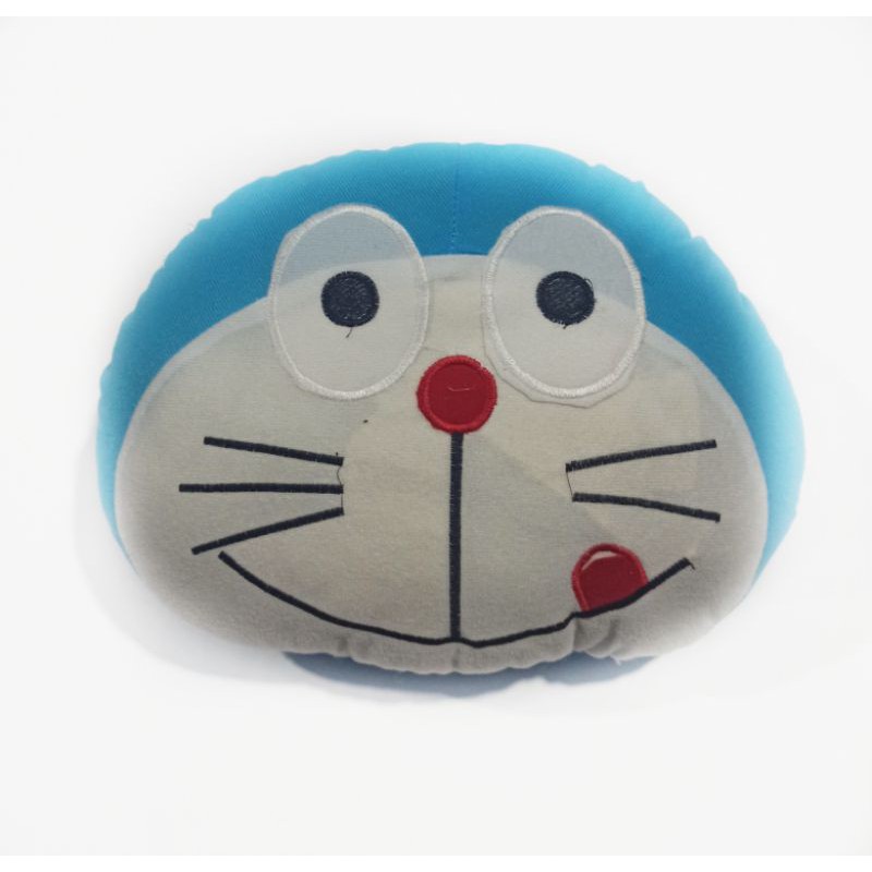 BANTAL KARAKTER  TRAVEL BONEKA