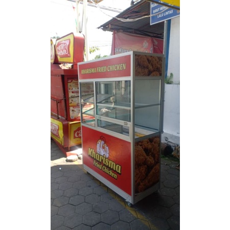YOGYA & SEKITARNYA. etalase ayam gerobak gorengan