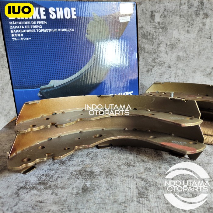 Kampas Rem Belakang Ford Ranger BT-50 Brake Shoe Advics E8N025T