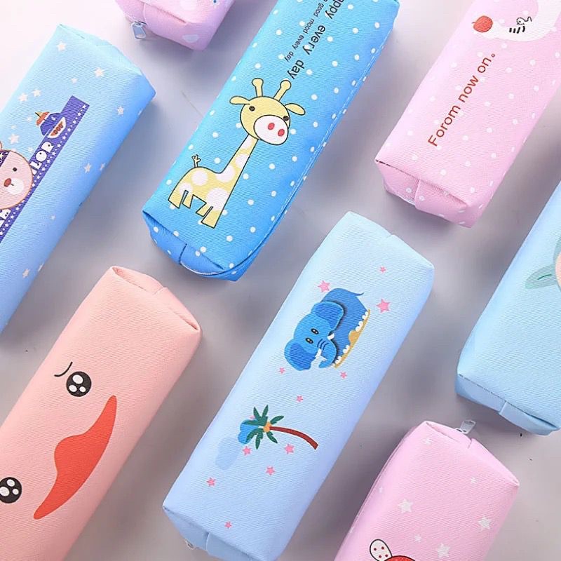 

TEMPAT PENSIL / KOTAK PENSIL / TEMPAT ALAT TULIS MOTIF CARTOON JRW0097