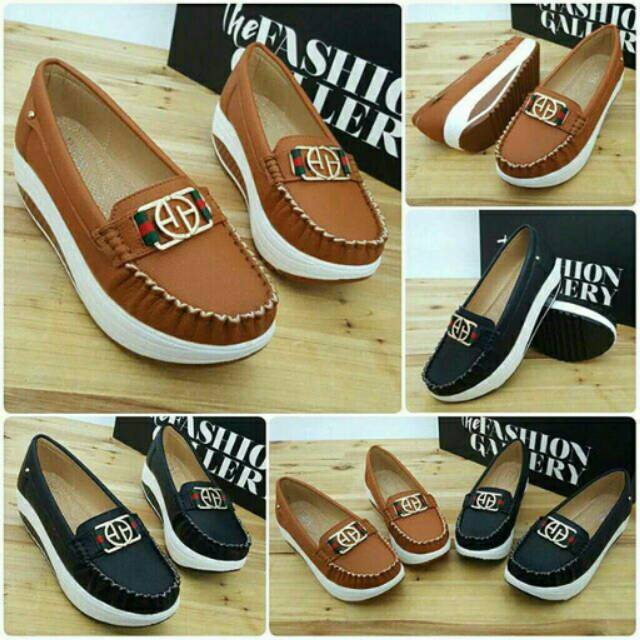 Sepatu Wanita Slip On TODS 810 Semi Premium