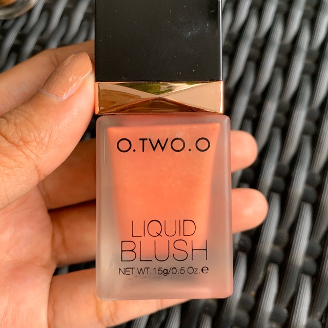 O.TWO.O liquid blush
