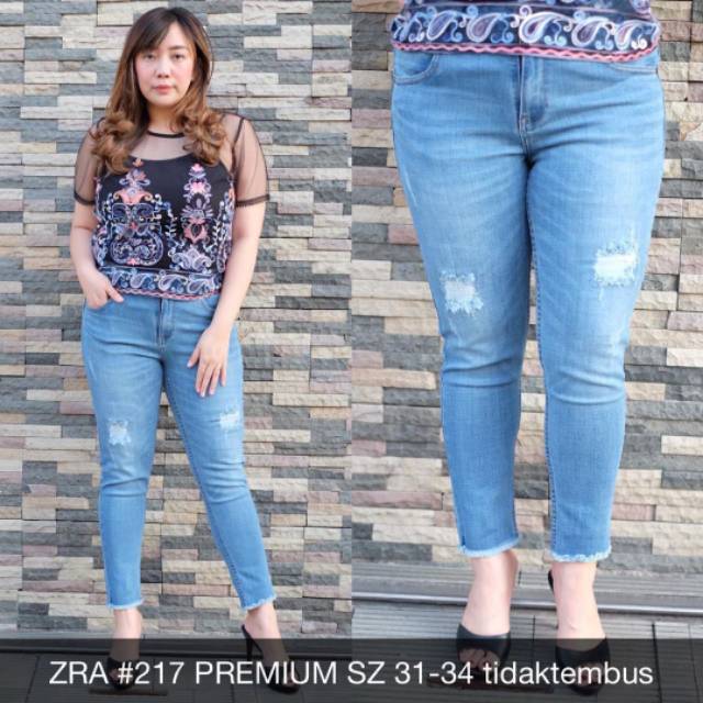 ZARA RIPPED JEANS PREMIUM 217 STRETCH