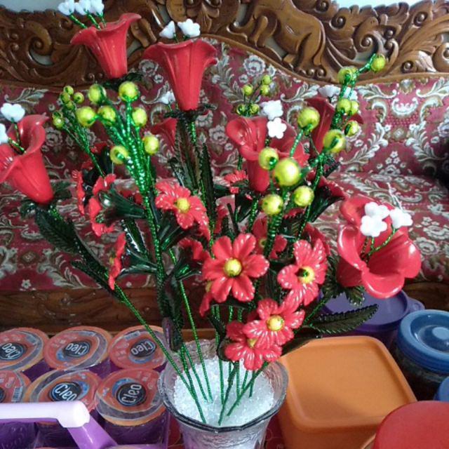 Bunga Akrilik Sakura Merah Putik Kuning Mote Manik Manik