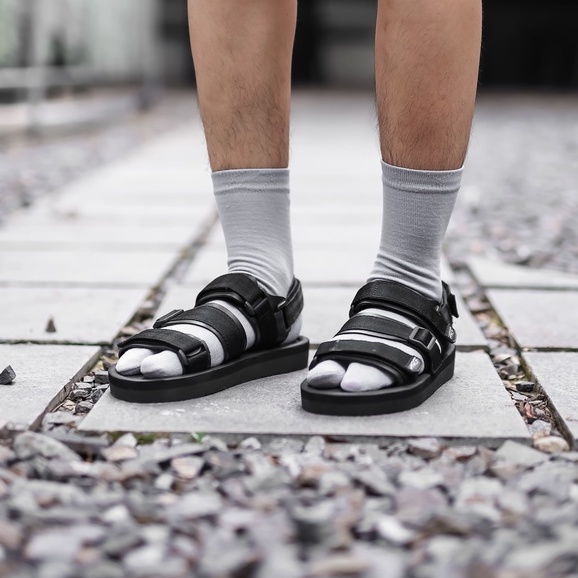 Delta Black | Sendal Gunung Original Black Santai Kasual Pria/Cowok - Sandal Footwear | FORIND ARF