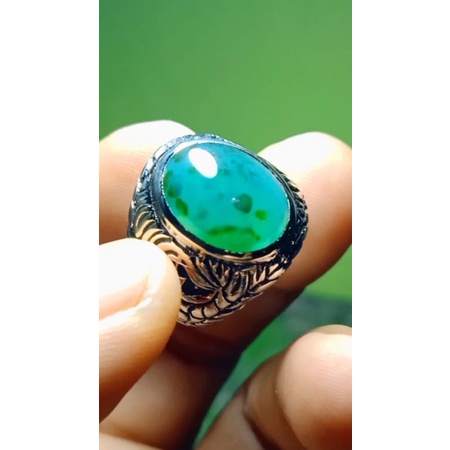 Bacan doko kristal material coklat