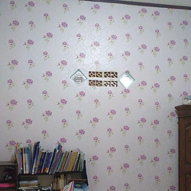 Grosir Murah_wallpaper Sticker Dinding Ungu Ruang Tamu Dan Kamar Motif Bunga Ungu Elegan 10mx45cm