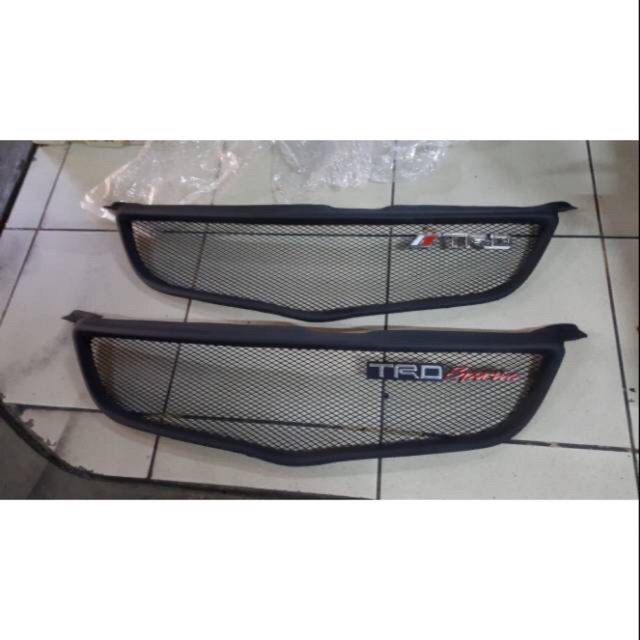 Grill Vios Limo 2003-2005+Emblem