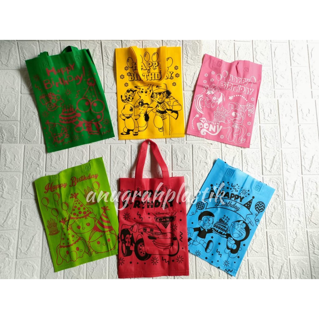 

Tas kain / goodie bag motif ultah / tas kain ulang tahun