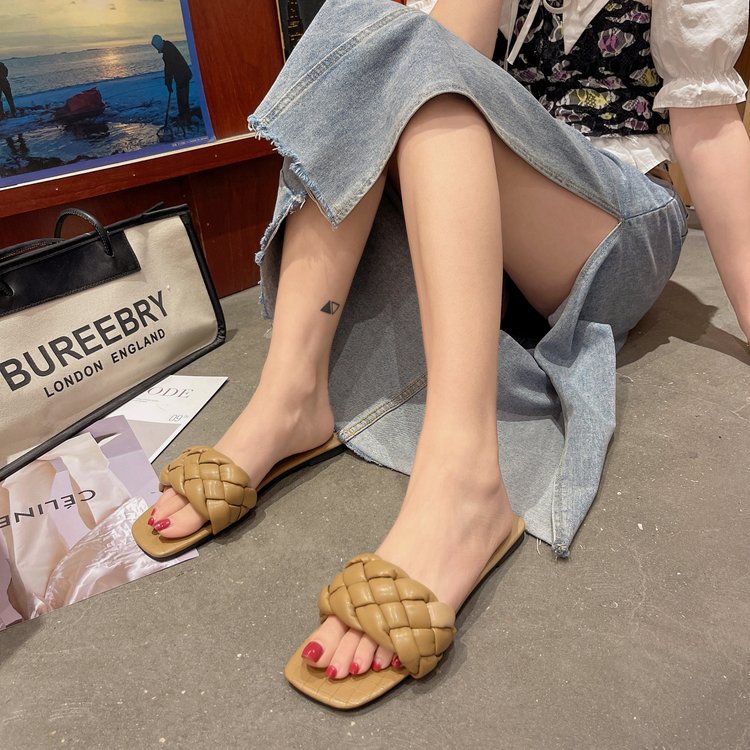 sn- 6110 sandal flat wanita import fashion sandal wanita slip-on cantik dan terkiniian best seller say ai 0116 sandal wanita import berkualitas mntapp