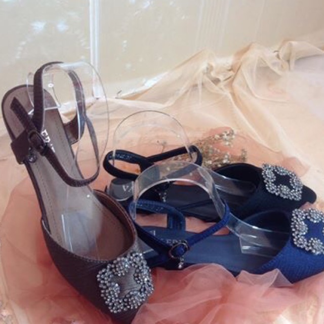 Flat shoes by valerie