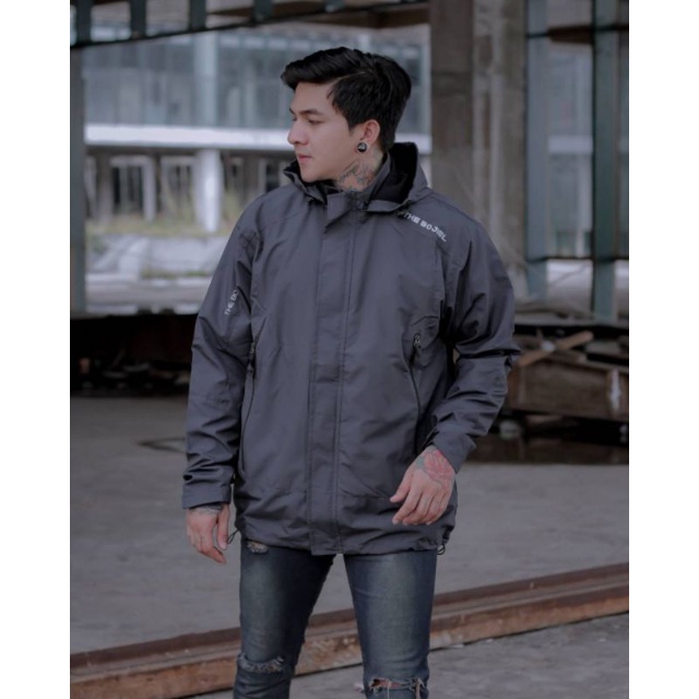 Bandung Storeid / jaket Outdoor more / jaket bandung / jaket parasut / jaket parasut wanita / jaket 