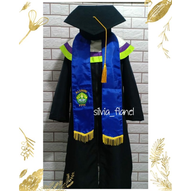 Baju wisuda