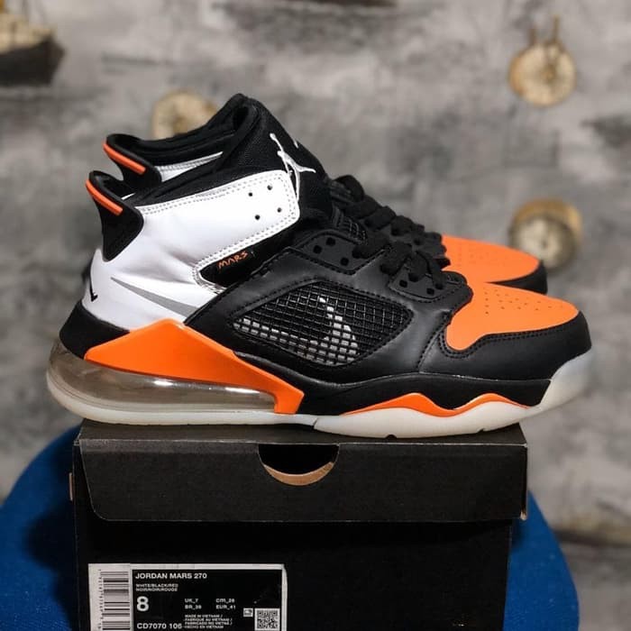 HOT Jordan Mars 270 "Black Orange"