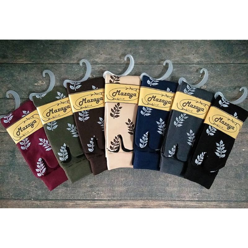 KAOS KAKI MOTIF TERBARU