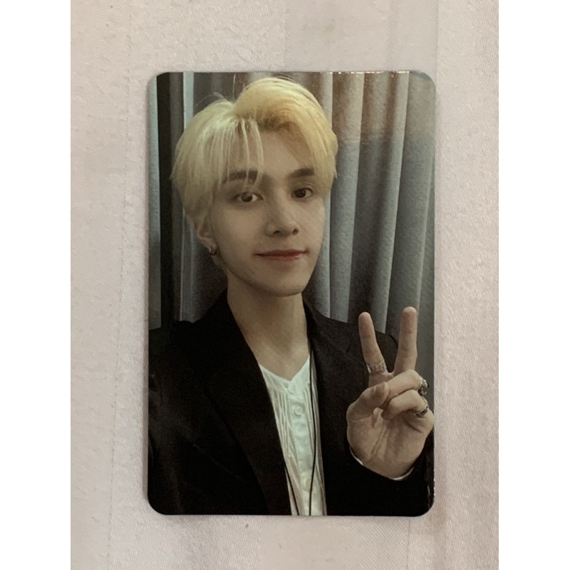 hendery photocard past ver