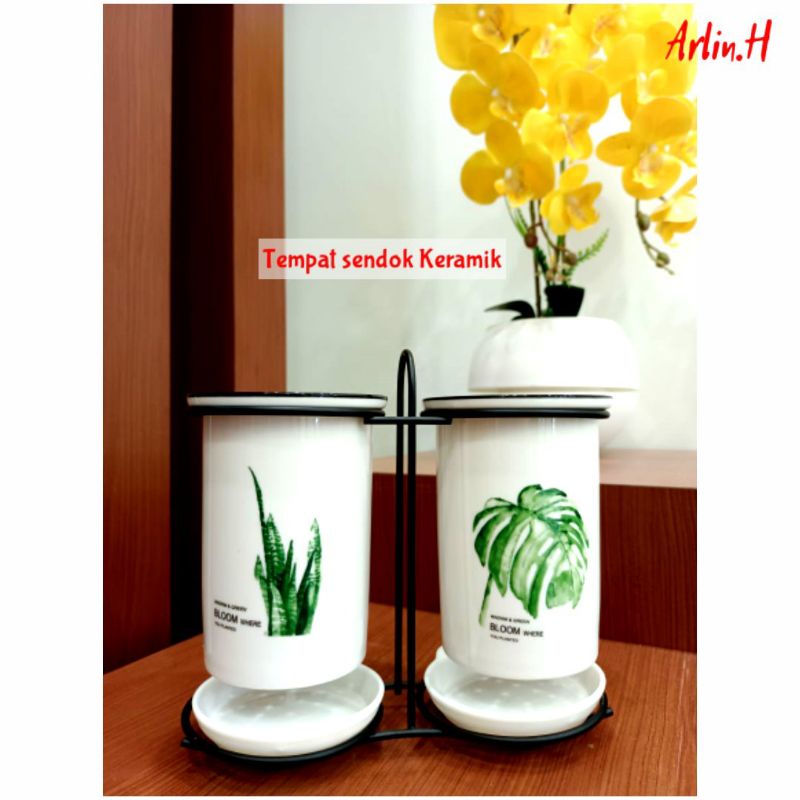 tempatSendokKeramik