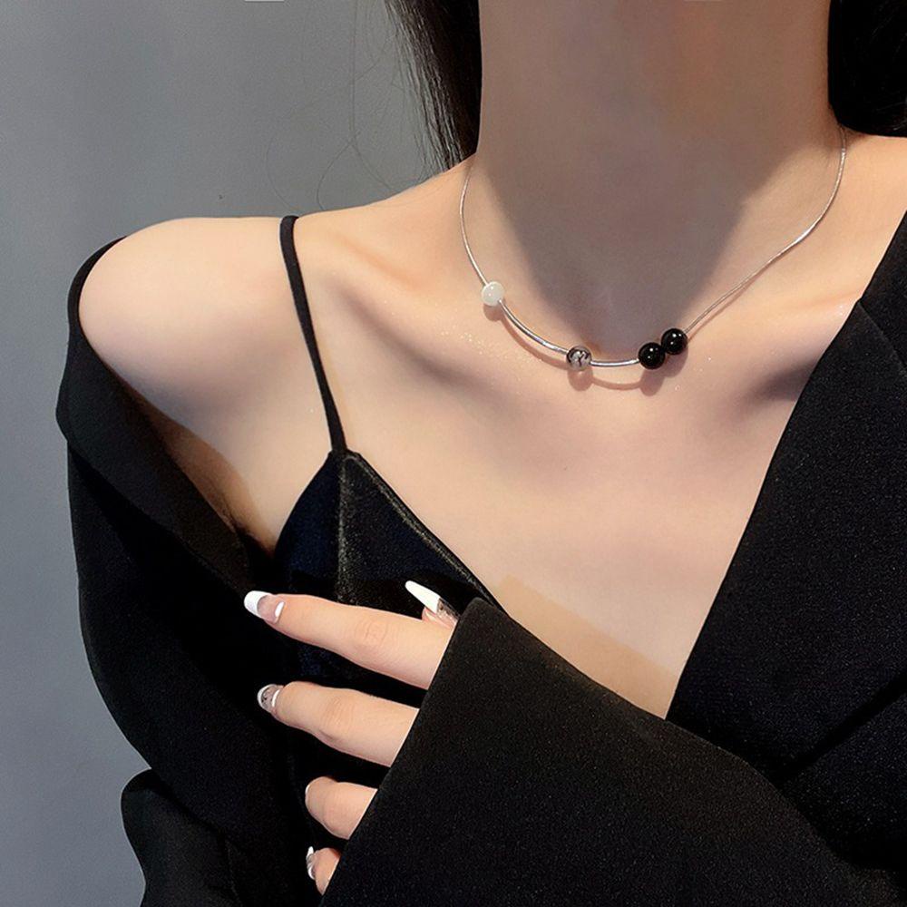 Kalung Rantai Klavikula Bahan Titanium Steel Gaya Korea Untuk Wanita