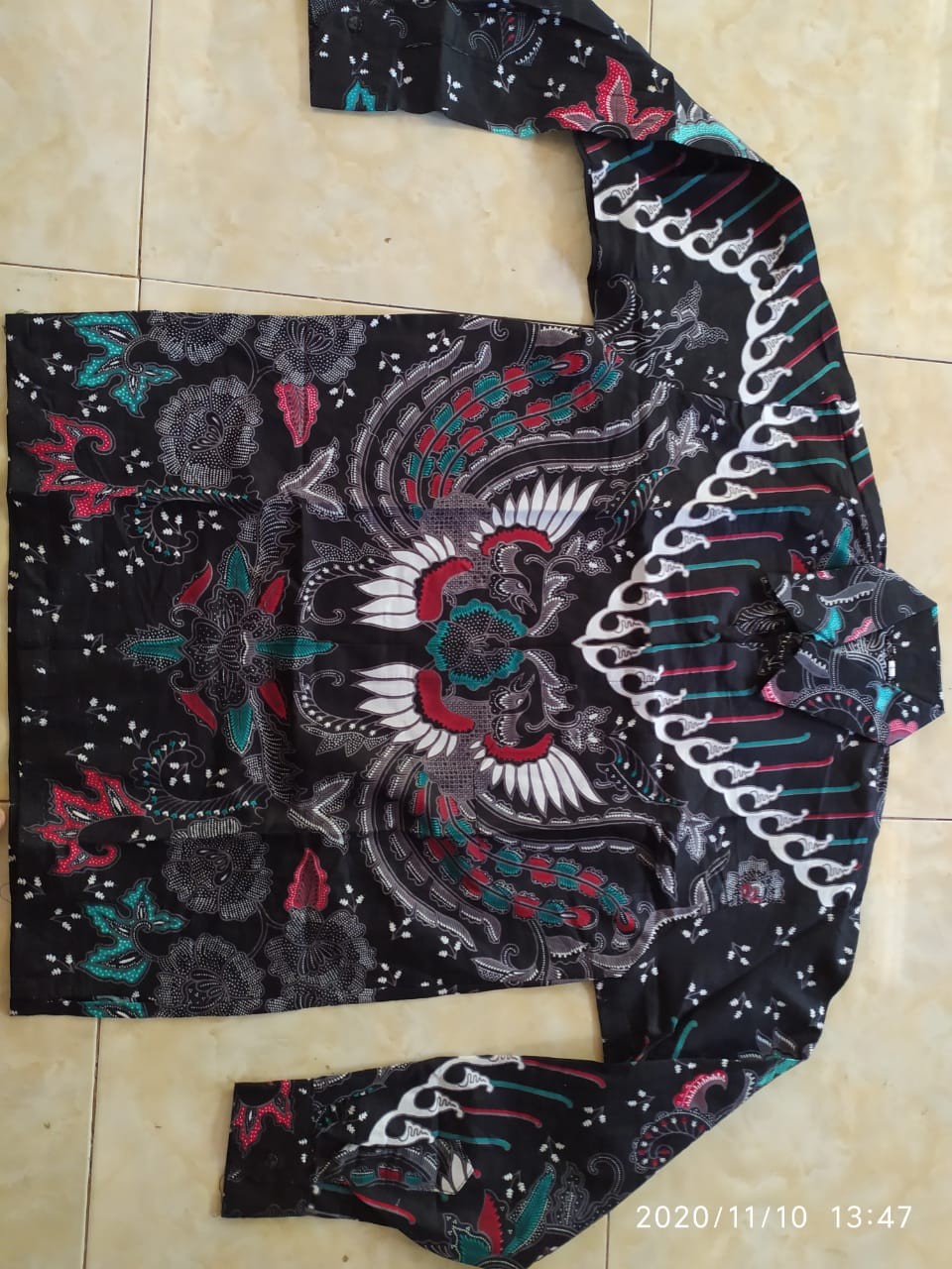 Kemeja Batik Kondangan Batik Pria Panjang Modern Motif Cakra Putih