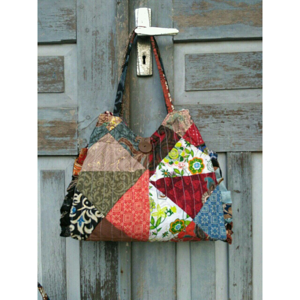 TAS SEGITIGA CANTIK-BATIK MURAH-BATIK WANITA-KAIN PERCA-DARI KAIN PERCA-KAIN PERCA MURAH