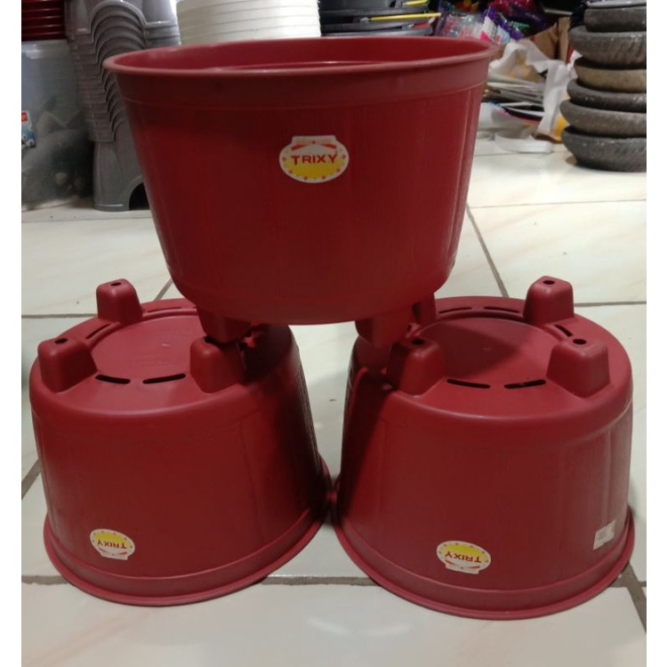 pot bunga model kaki trixy no 2