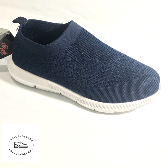 SEPATU DANS SLIP ON NAVY