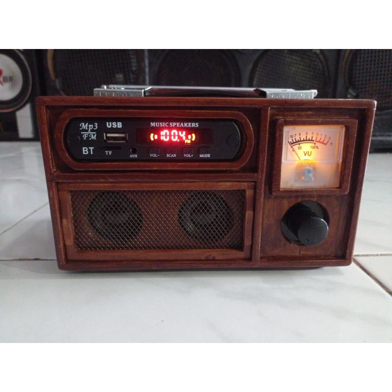 Radio Kayu Antik Vintage Rechargeable