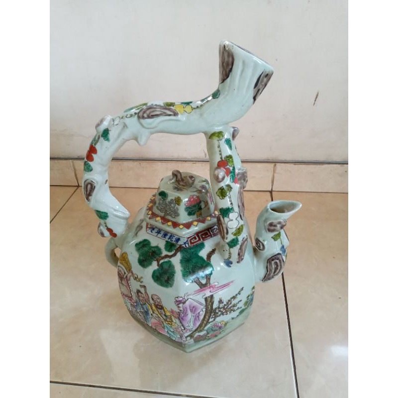 Keramik Antik Teko Bentuk Gajah