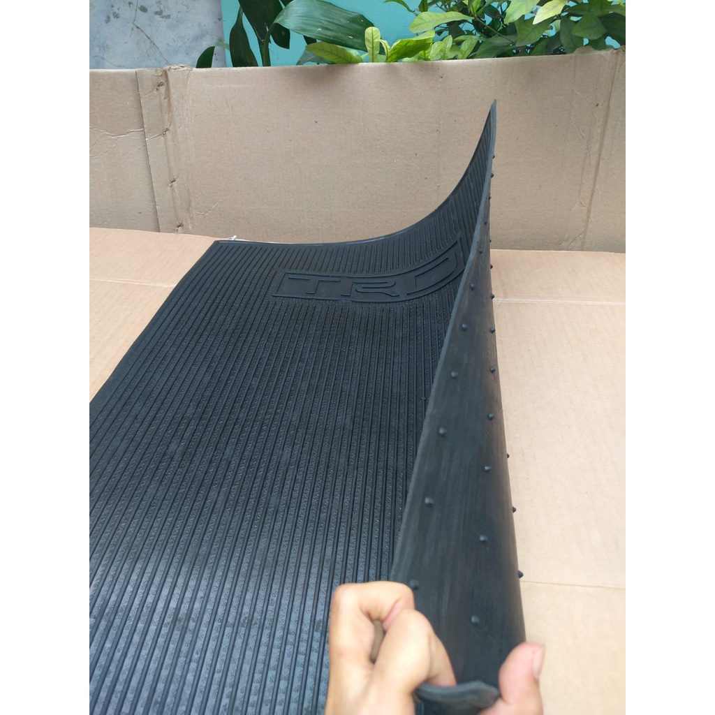 Karpet Mobil Universal TRD Car Mat Karet Tebal Keset Lantai Anti Slip - Karpet TRD Alas Kaki Karet Universal Hitam BIASA