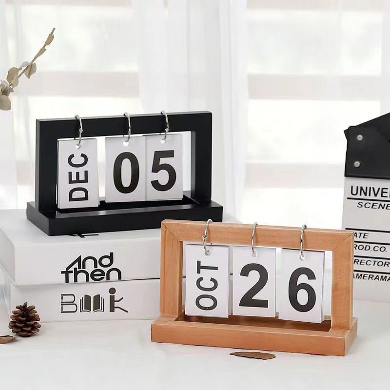 

R701 Kalender meja unik