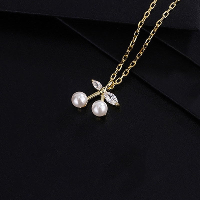 Kalung Rantai Klavikula Hias Liontin Cherry Kristal Warna Silver Untuk Perempuan
